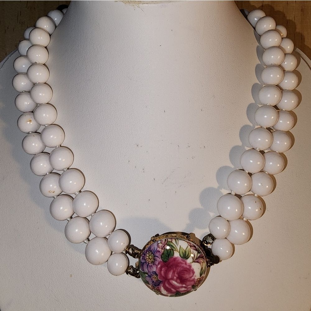 Vintage Japan 2 Strand White Faux Pearl Necklace 16" Excellent Condition - Picture 6 of 10